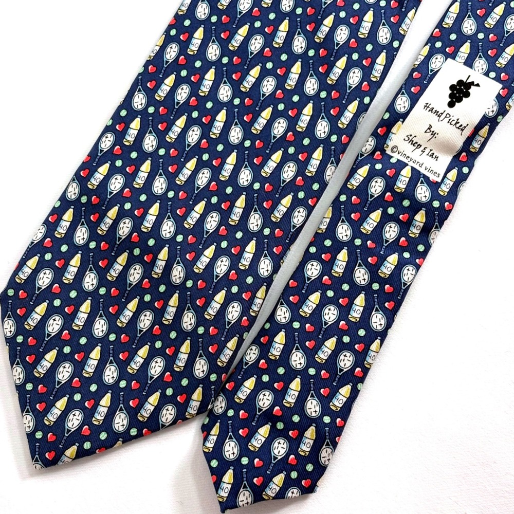 Vineyard Vines Silk Tie Navy Blue Tennis Racket Ball Heart Novelty Hand Picked